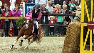 Malu 7 und Senna  Ponyrennen in Marienheide am 17072016 [upl. by Lenahs]