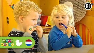 POETS JE TANDEN  Kinderliedjes  Kinderdagverblijf  Minidisco [upl. by Kenn]