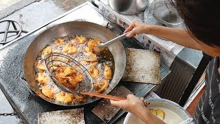 Epic MALAYSIAN STREET FOOD TOUR  SARAWAK Borneo STREET FOOD [upl. by Manville]