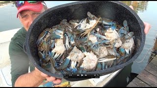 killing and cleaning live crabs humanely [upl. by Eveivaneg65]