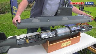 HOW DO RADIO CONTROLLED RC SUBMARINES WORK [upl. by Hein]