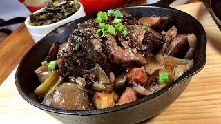 How To Make The Ultimate SlowCooked Beef Pot Roast [upl. by Adnilym]