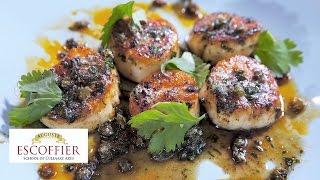 Chef Tutorial Perfectly Searing Scallops [upl. by Nitsej]